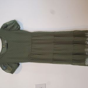 Girls 7/8 short sleeve green dress